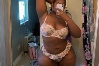 👅👅👙Hey👄👄👙 i am available 👙👅👅for spend a nice time 👙👙👙 - Image 1